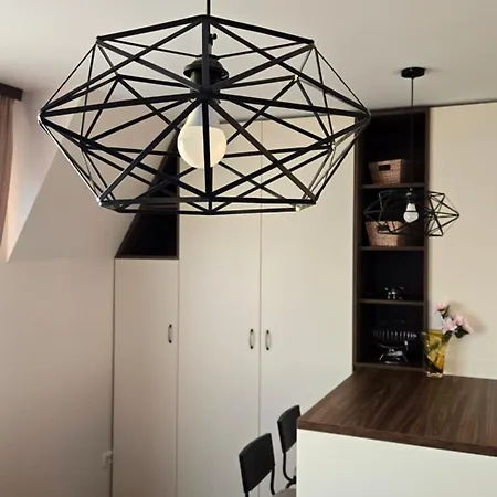 Apartment Sanjar Divcibare