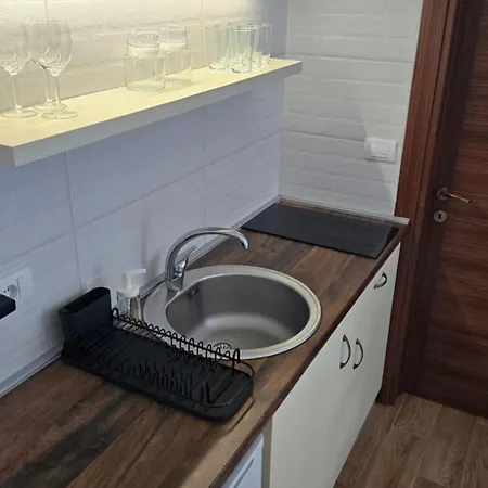 Sanjar Apartment